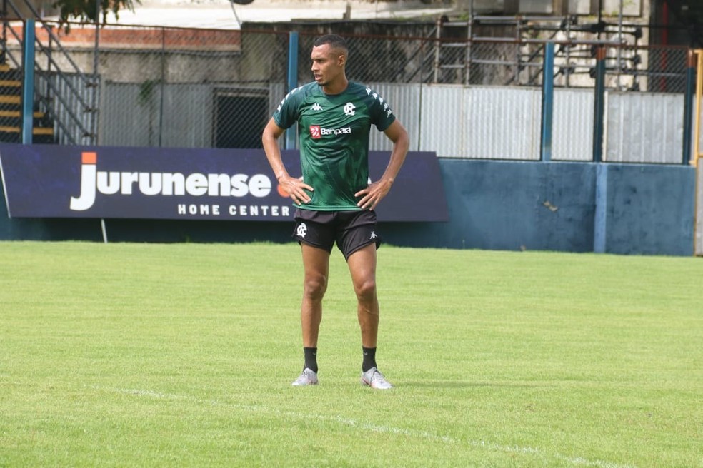 Artilheiro azulino Salatiel está à disposição para a estreia na Copa Verde — Foto: Sandro Galtran/Remo
