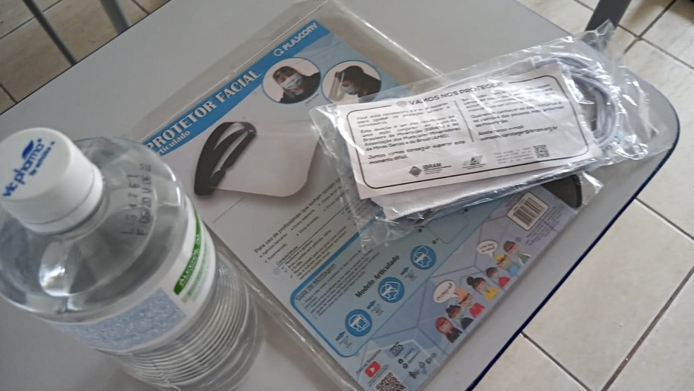 EPIs foram distribuídos em retorno de aulas presenciais em Brumado tem baixa adesão de estudantes — Foto: Luan Ferreira/TV Sudoeste