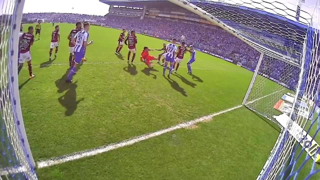 Avaí x Flamengo: CBF divulga áudio da cabine do VAR