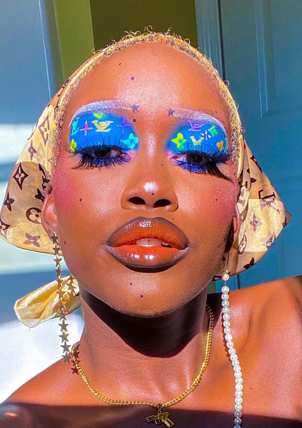 Esta maquiadora vai te inspirar a usar o rosto como tela de pintura (Foto: Reprodução Instagram)