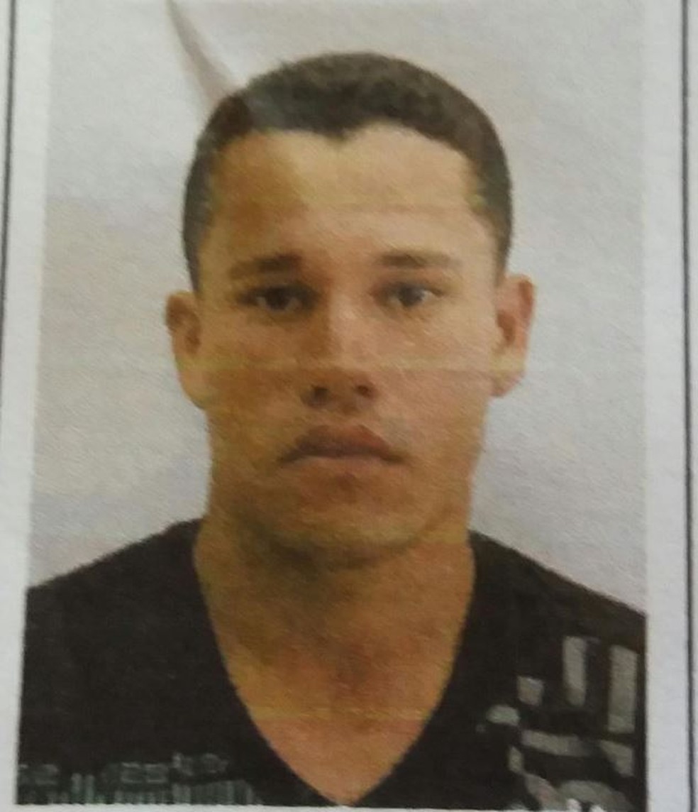 Homem foi morto a tiros em bairro de Rio Branco (Foto: Arquivo pessoal)