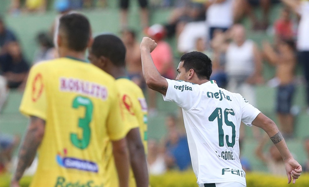 Zagueiro paraguaio foi quem chamou a responsabilidade de bater pênalti contra o Mirassol — Foto: Cesar Greco/Ag. Palmeiras