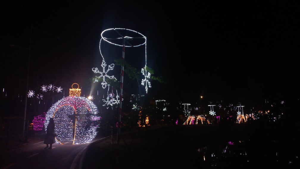 Decoração natalina foi inaugurada junto com a reabertura do Parque da Cidade em Porto Velho — Foto: Jaíne Quele Cruz/g1