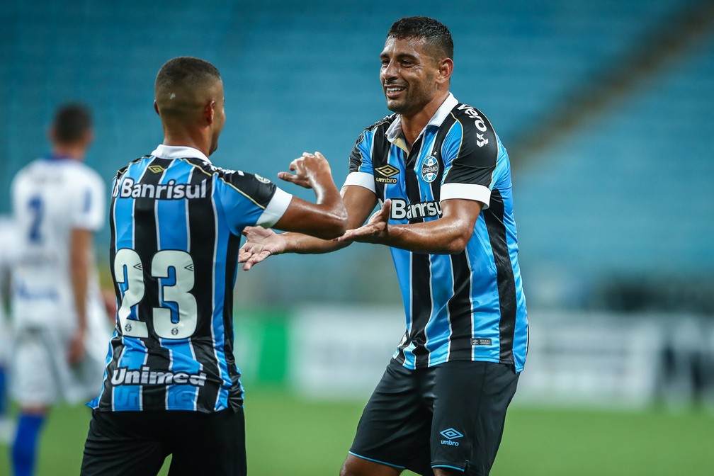 Diego Souza chegou bem ao Grêmio de Renato Gaúcho — Foto: Foto: Lucas Uebel / Grêmio FBPA