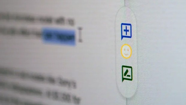 A nova atualização do Google Docs permite que o usuário acrescente um comentário usando emojis (Foto: Engadget)