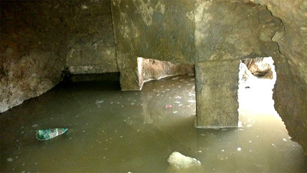 'Caverna' foi escavada sob o piso de um dos pavilhões da Cadeia Pública de Nova Cruz, na região Agreste potiguar (Foto: G1)