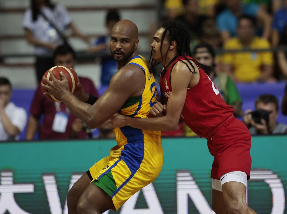 Lucas mariano brasil x canadá copa américa de basquete — Foto: Reuters