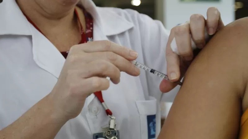 Em 2016, o Brasil recebeu o certificado de país livre do sarampo pela (Organização Pan-Americana da Saúde), mas o perdeu em 2019, após a confirmação de um caso da doença no Pará (Foto: Agência Brasil )