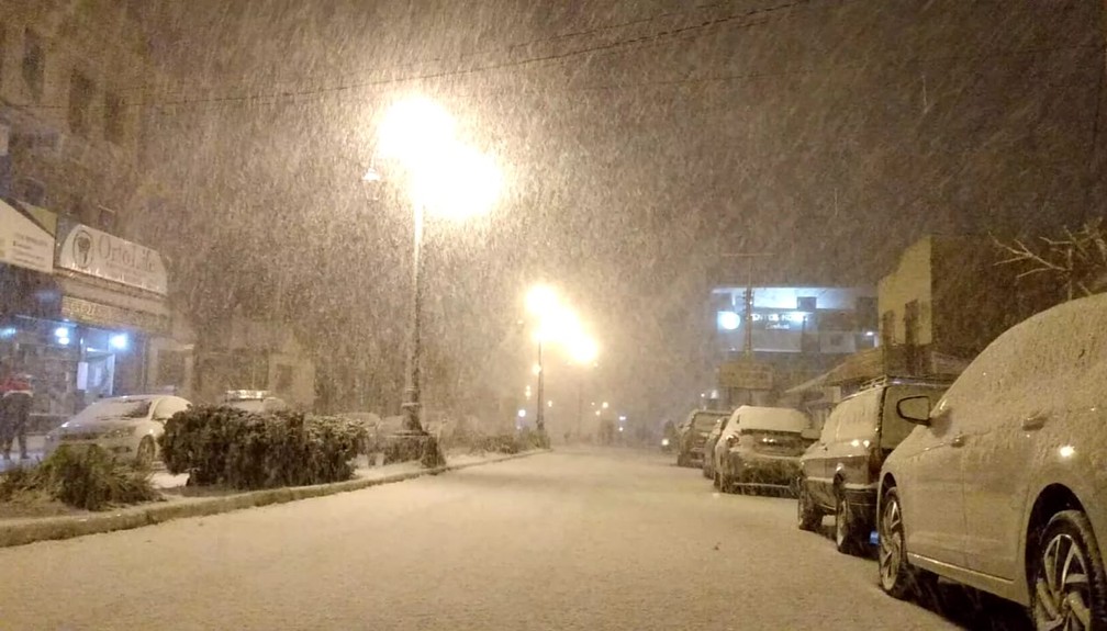 Neve em Cambará do Sul na quarta-feira (28) — Foto: Tainara Alba / RBS TV 