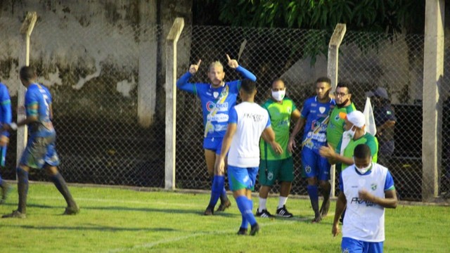 Altos x Fluminense-PI