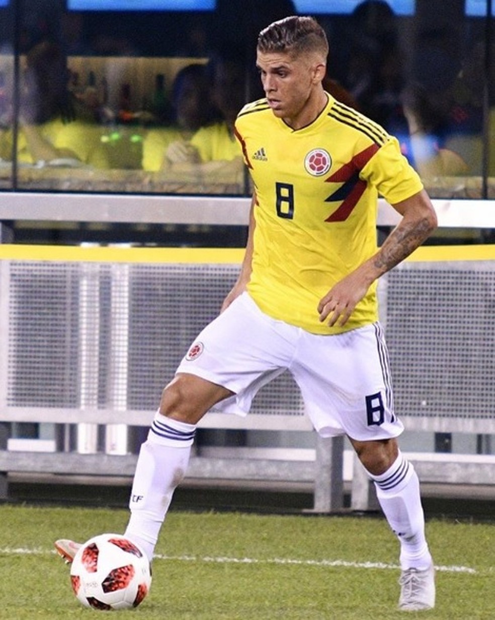 Cuellar em ação pela seleção colombiana: expectativa por lista definitiva da Copa América — Foto: Reprodução Instagram