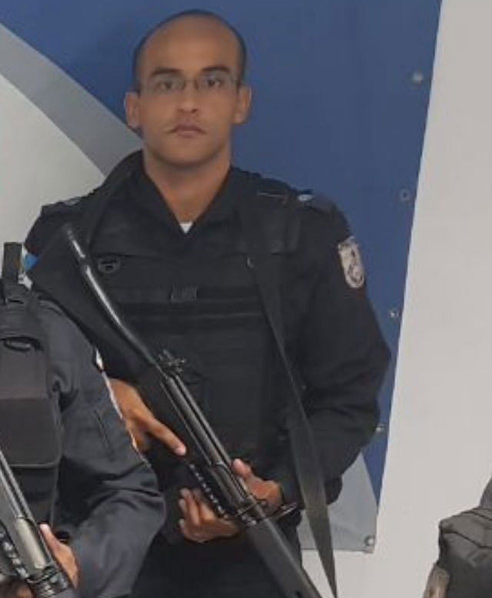 Sargento Guilherme Lopes da Cruz foi morto a tiros na madrugada desta quarta (Foto: Reprodução / redes sociais)