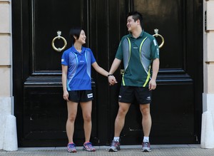 Cazuo Matsumoto e Jessica Yamada passeiam em Buenos Aires, na Argentina, onde disputam torneio de tenis de mesa (Foto: Fernando Gallo/Hoop Sports/CBTM) Cazuo Matsumoto e Jessica Yamada passeiam em Buenos Aires, na Argentina, onde disputam torneio de tenis de mesa (Foto: Fernando Gallo/Hoop Sports/CBTM)