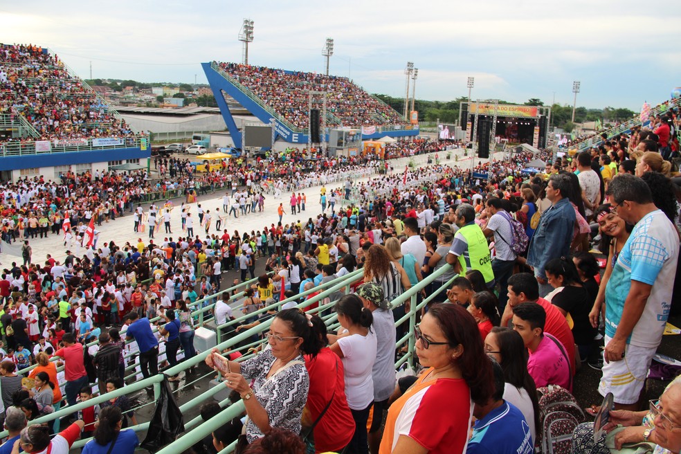 Organização afirma que aproximadamente 80 mil pessoas participaram da celebração (Foto: Rickardo Marques/G1 AM)