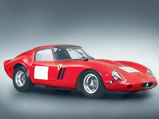 Ferrari de 1962 é leiloada por R$ 255 milhões em Nova York