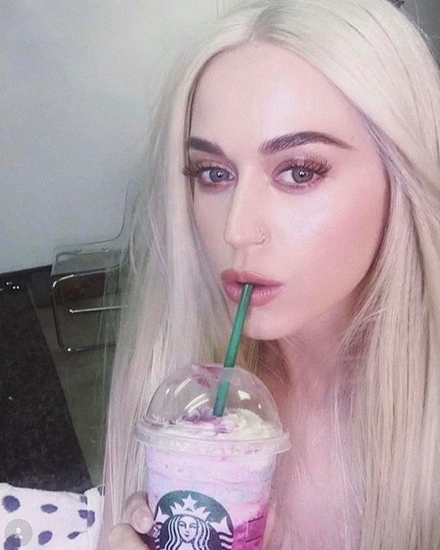 Cabelo inspirado em frappuccino de unicórnio? Hairstylist lança moda na web e até Katy Perry entra na onda (Foto: Reprodução/Instagram)