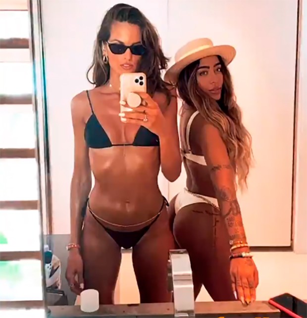 Izabel Goulart e Rafaella Santos (Foto: Reprodução/Instagram)