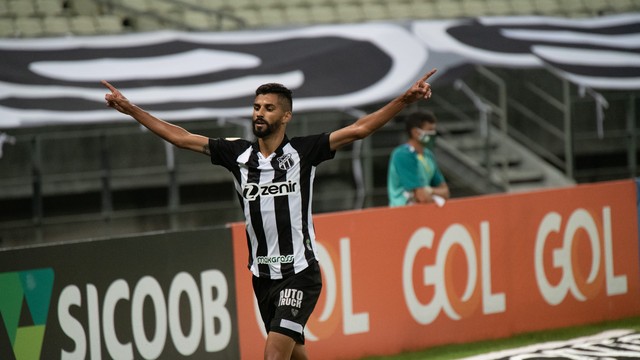 Jorginho comemora gol do Ceará contra o São Paulo