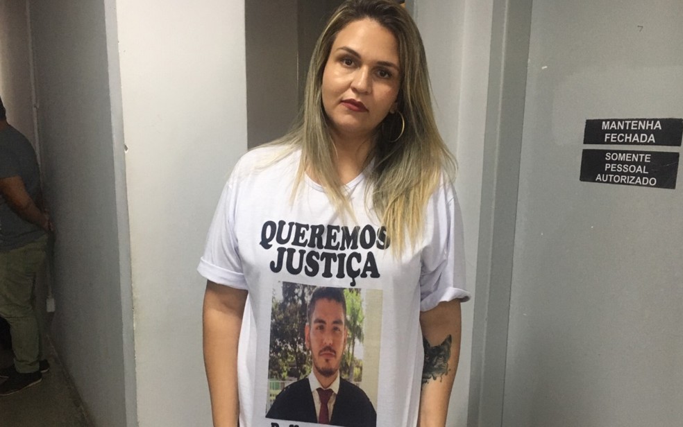 Luara Adelino de Almeida Brasiel, esposa de Hans, que foi assassinado em Aruan&atilde; &mdash; Foto: S&iacute;lvio T&uacute;lio/G1