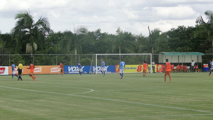 Cruzeiro vence jogo-treino, e Deivid aproveita para testar reservas na Toca
