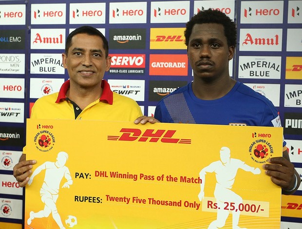 Promessa do Fla dá primeiros passos na Índia e enche o bolso com assistência