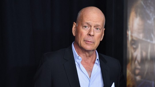 Bruce Willis perdeu a memória em set de filmagens, lembra integrante da equipe