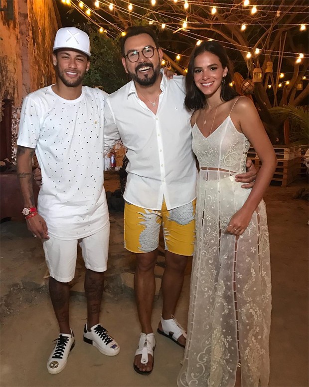 Neymar, Auricelio Romao e Bruna Marquezine (Foto: Reprodução/Instagram)