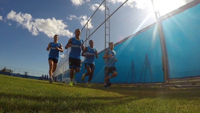 Campos do CT viram vilões em série de lesões na sola do pé no Grêmio
