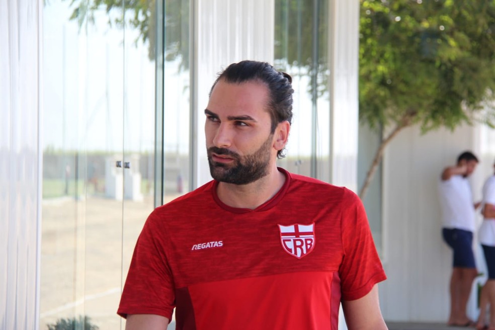 Léo Gamalho deve comandar o ataque do Galo — Foto: Denison Roma/GloboEsporte.com