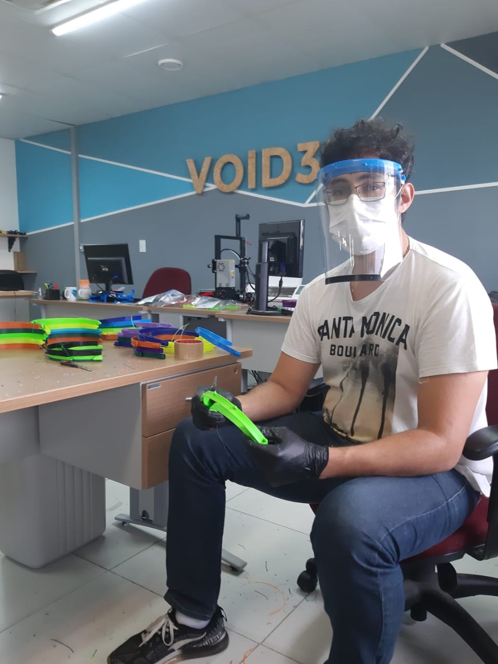 Empresa Void #d está produzindo protetores faciais para doar a unidades hospitalares do RN — Foto: Assessoria de Imprensa/IMD