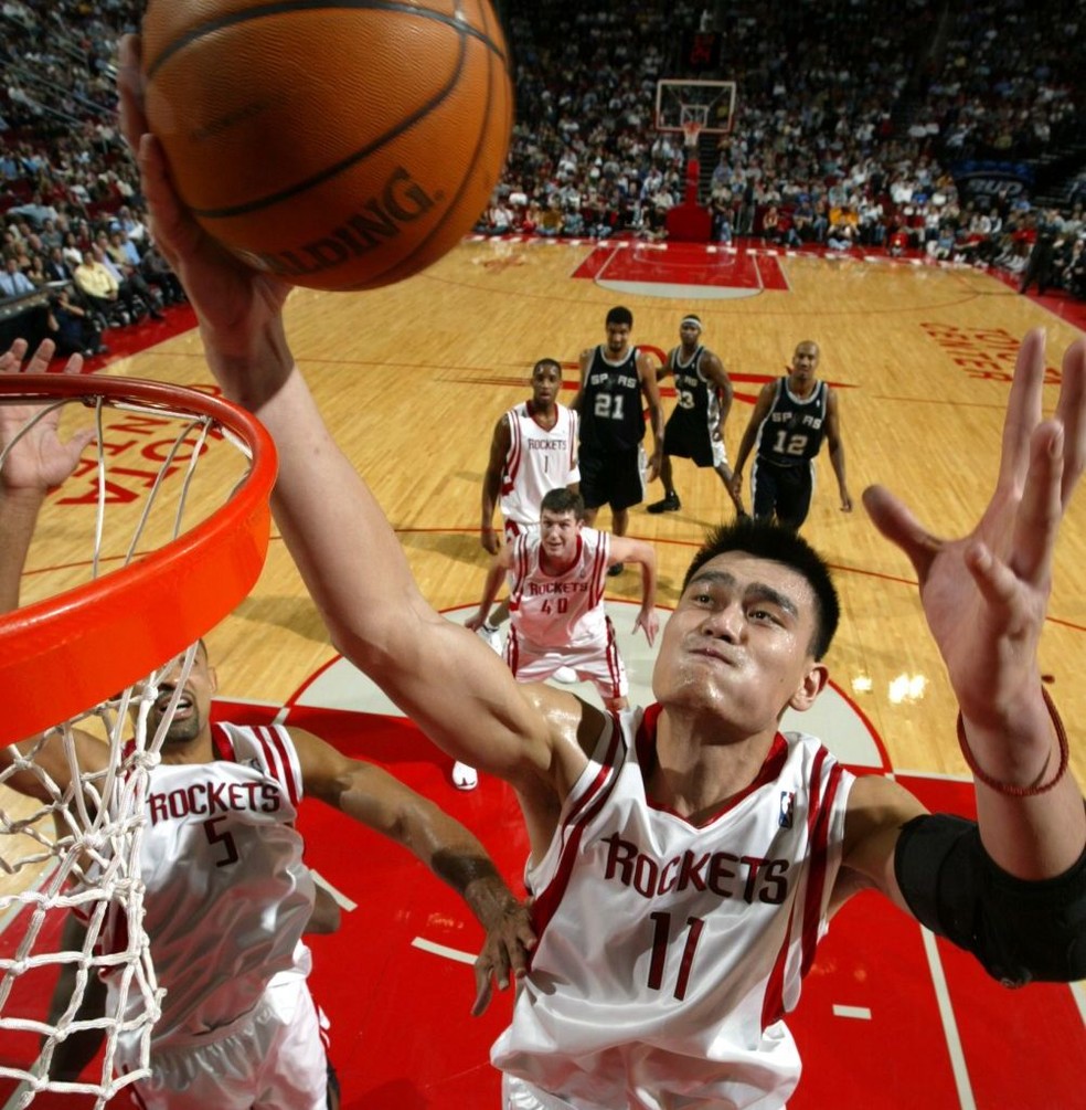 basquete camisa yao ming houston rockets — Foto: Getty Images