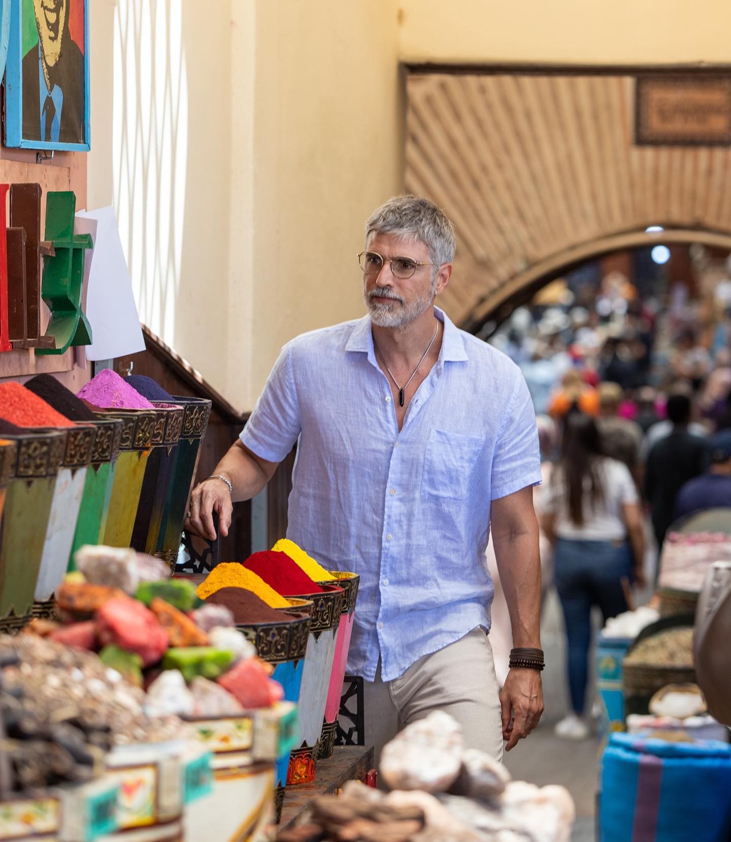 Reynaldo Gianecchini conhece 'feira' de tempero em Marrocos e abre álbum  (Foto: Reprodução / Instagram)