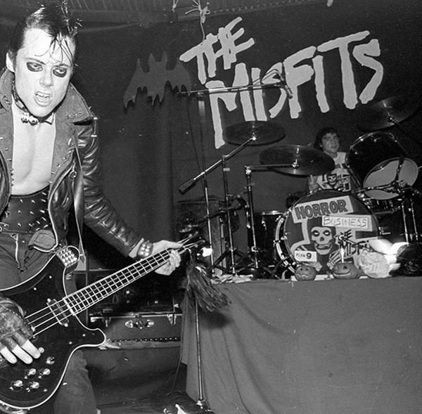 Joey Image na bateria dos Misfits em 1978 (Foto: Instagram)