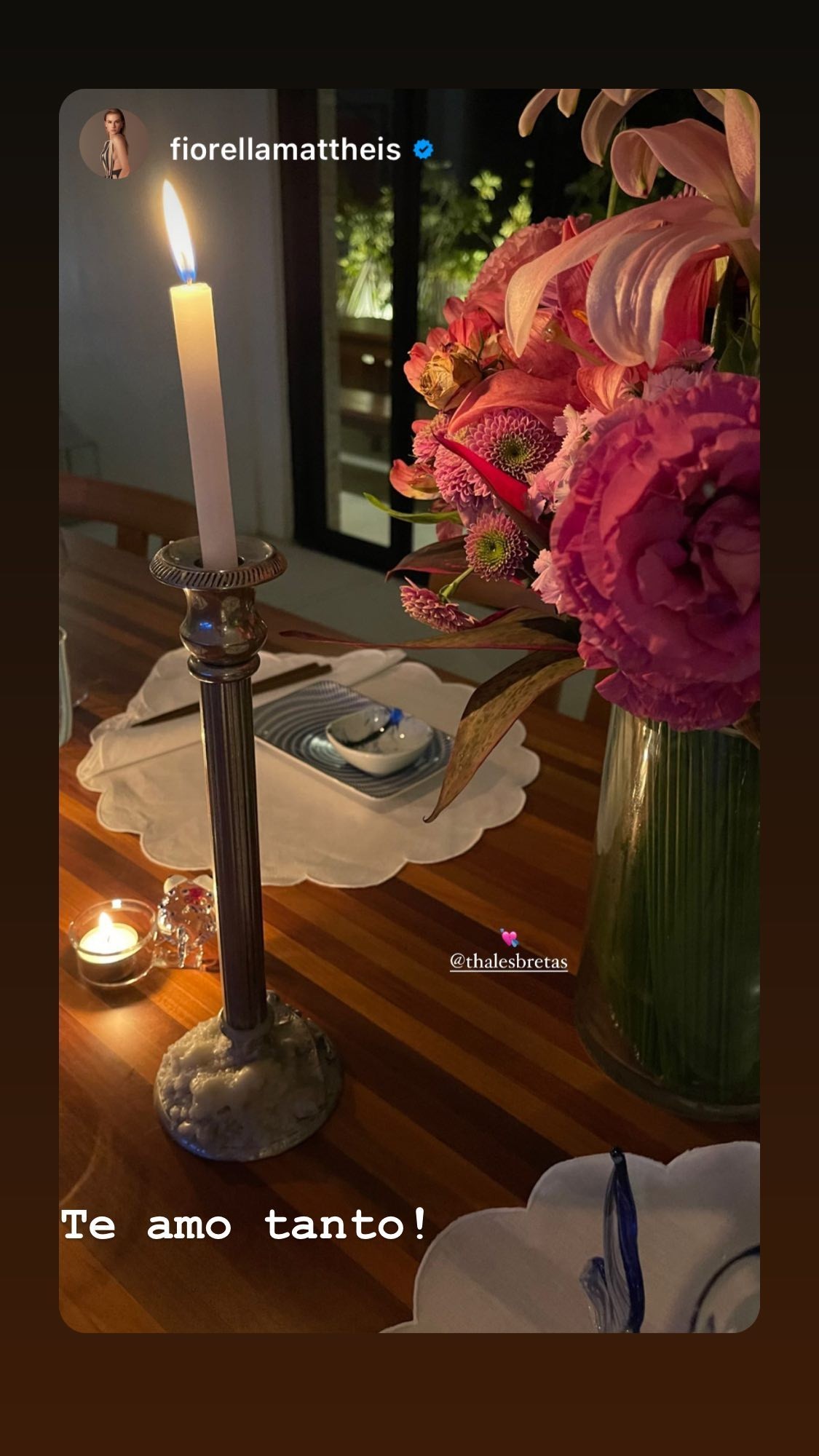 Thales Bretas e Fiorella Mattheis jantam juntos (Foto: Reprodução/Instagram)