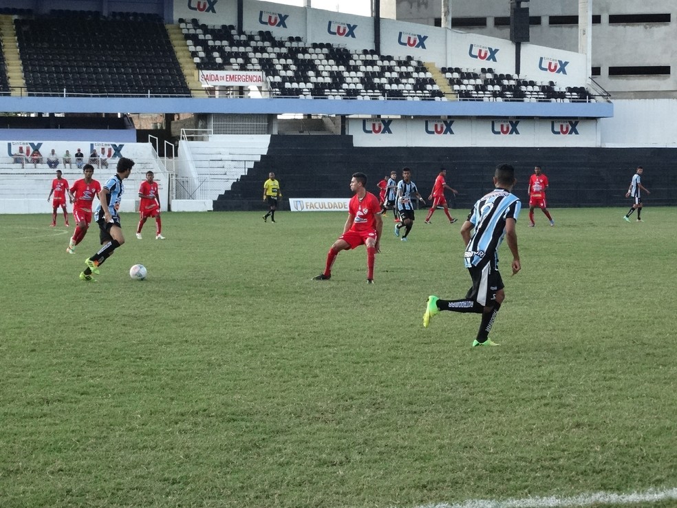 O Campeonato Pernambucano sub-20 começa no dia 2 de junho (Foto: Vital Florêncio / GloboEsporte.com)