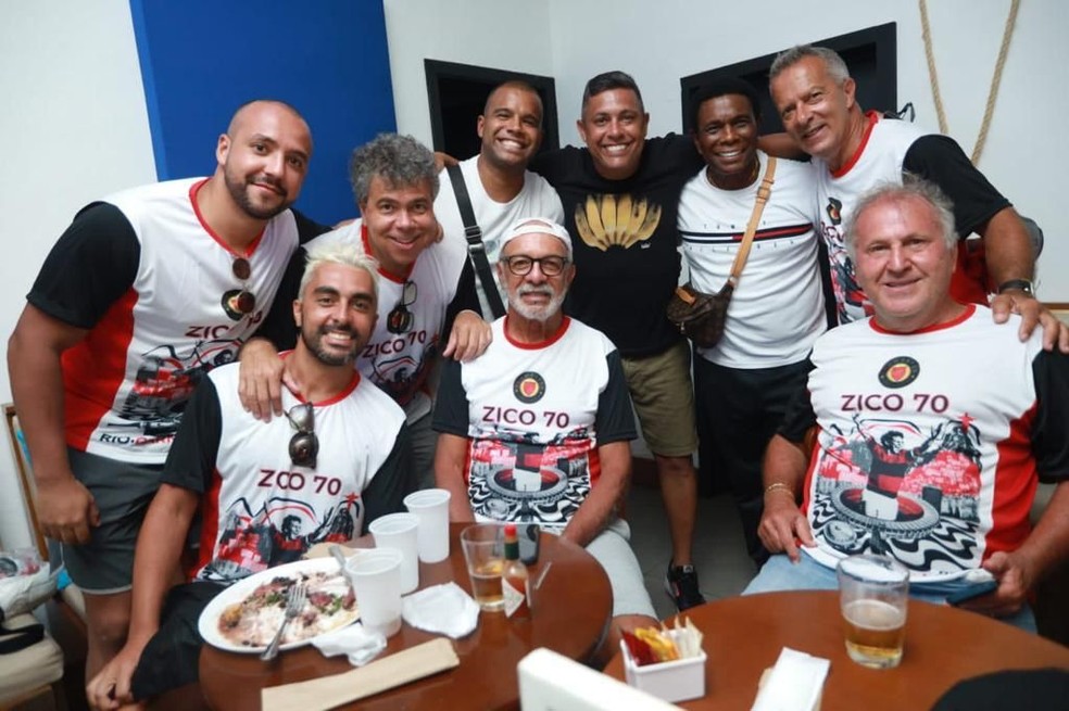 Zico &eacute; homenageado em bloco da Fla Master &mdash; Foto: Reprodu&ccedil;&atilde;o