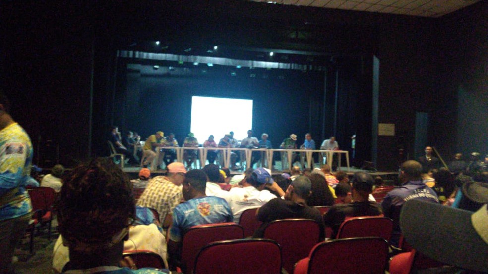 VotaÃ§Ã£o da escola campeÃ£ do carnaval de SÃ£o LuÃ­s aconteceu no Teatro Alcione NazarÃ© â Foto: Afonso Diniz/RÃ¡dio Mirante AM