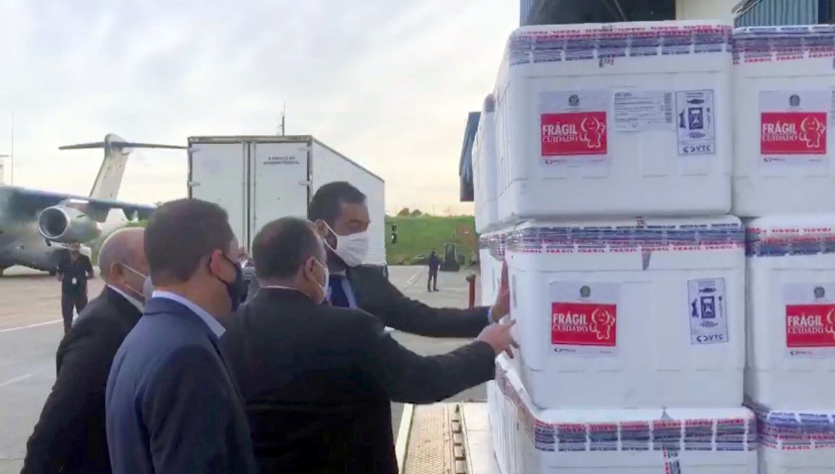 Campos, RJ, receberá 11.330 doses da CoronaVac na primeira fase de vacinação contra a Covid-19