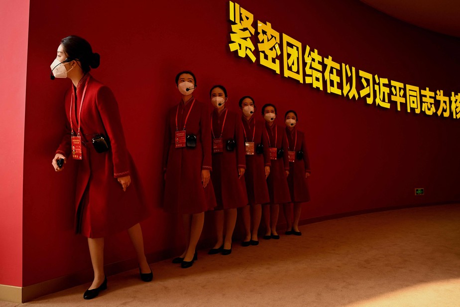 Exposição em Pequim exibe conquistas do Partido Comunista durante os dois últimos mandatos de Xi Jinping. Presidente busca um inédito terceiro mandato