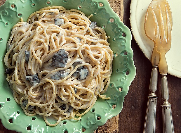 Spaghetti diovaletti ao molho besciamella com cogumelos (Foto: Cacá Bratke/ Editora Globo)