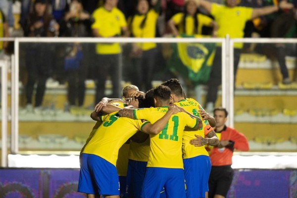 Jogadores do Brasil em partida das Eliminatórias da Copa (Foto: Reprodução/Instagram)