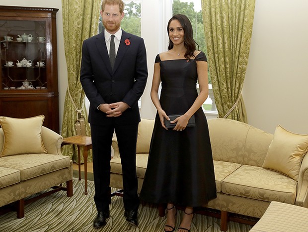 Meghan Markle grávida ao lado do príncipe Harry (Foto: Getty Images)