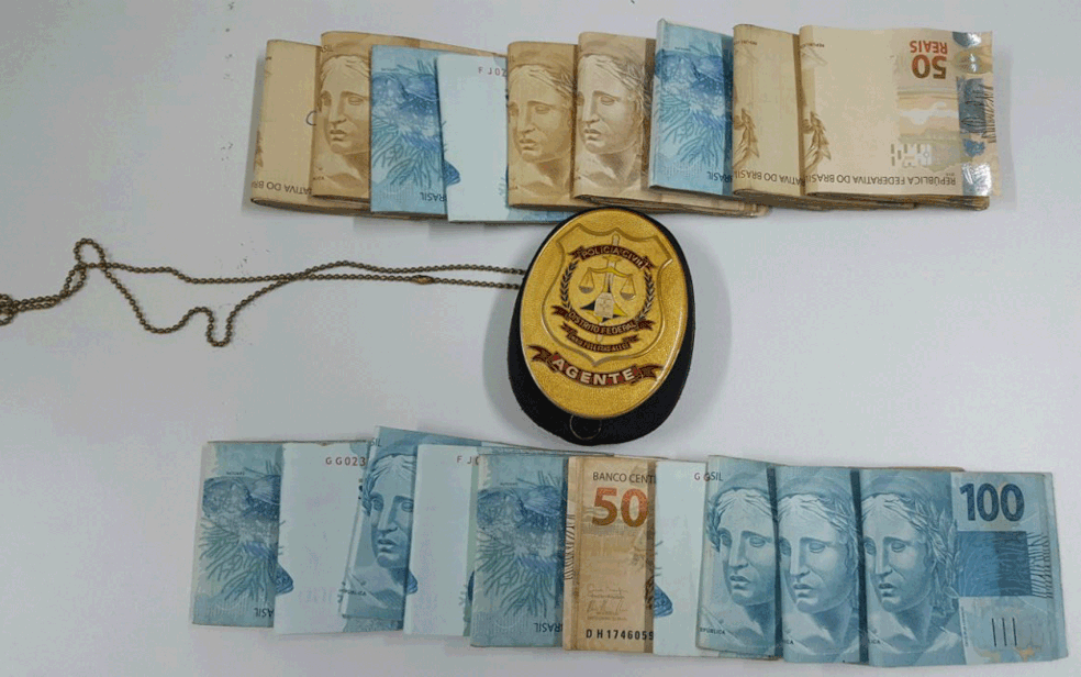 Dinheiro apreendido com suspeitos de tráfico de drogas no DF (Foto: Polícia Civil/Divulgação)
