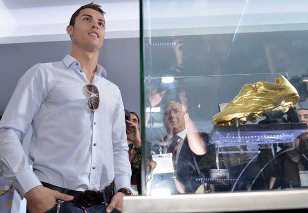 Cristiano Ronaldo na inauguração de seu museu (Foto: AP Exchange)
