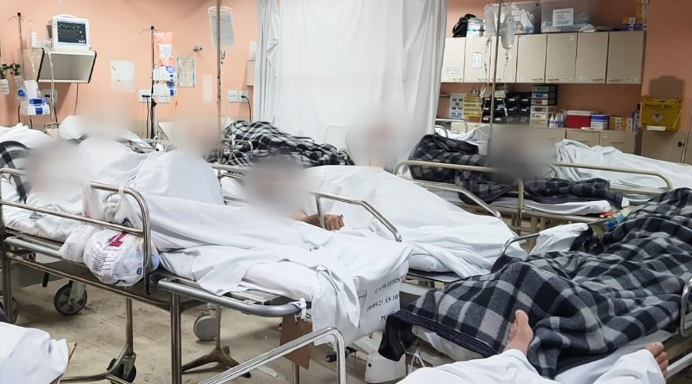 Hospital Mário Gatti, em Campinas, superlotou em meio à segunda onda, em abril — Foto: Reprodução/EPTV