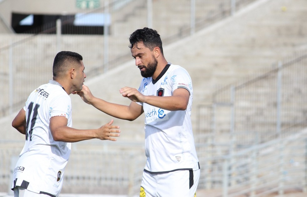 Nando Ã© o artilheiro do Belo nesta temporada com 11 gols marcados (Foto: DIvulgaÃ§Ã£o/Botafogo-PB)