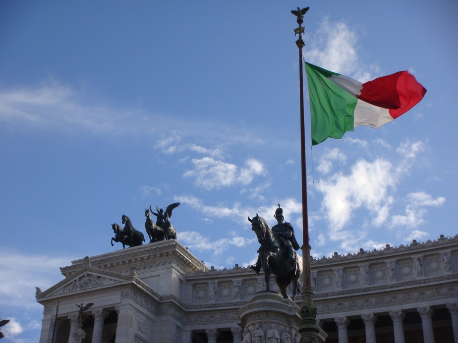 Itália planeja tributar em 26% ganho de capital com criptoativos em 2023