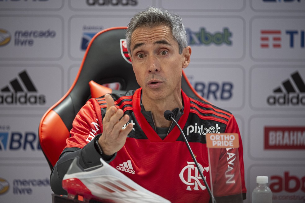 Paulo Sousa é apresentado como novo técnico do Flamengo — Foto: Alexandre Vidal/CRF