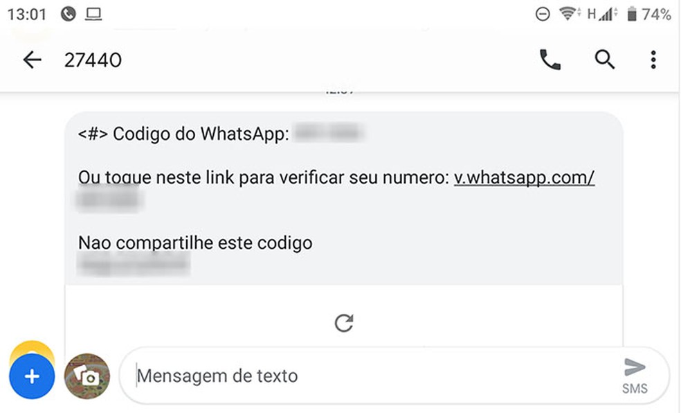 Mensagem de SMS traz código de seis dígitos que ativa o WhatsApp e alerta para que usuário não o compartilhe. — Foto: Reprodução