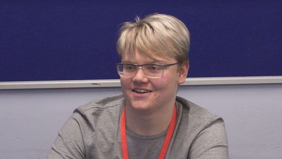 Miles Soloman Image caption Miles Soloman descobriu que sensores de estação espacial gravavam dados falsos (Foto: BBC)